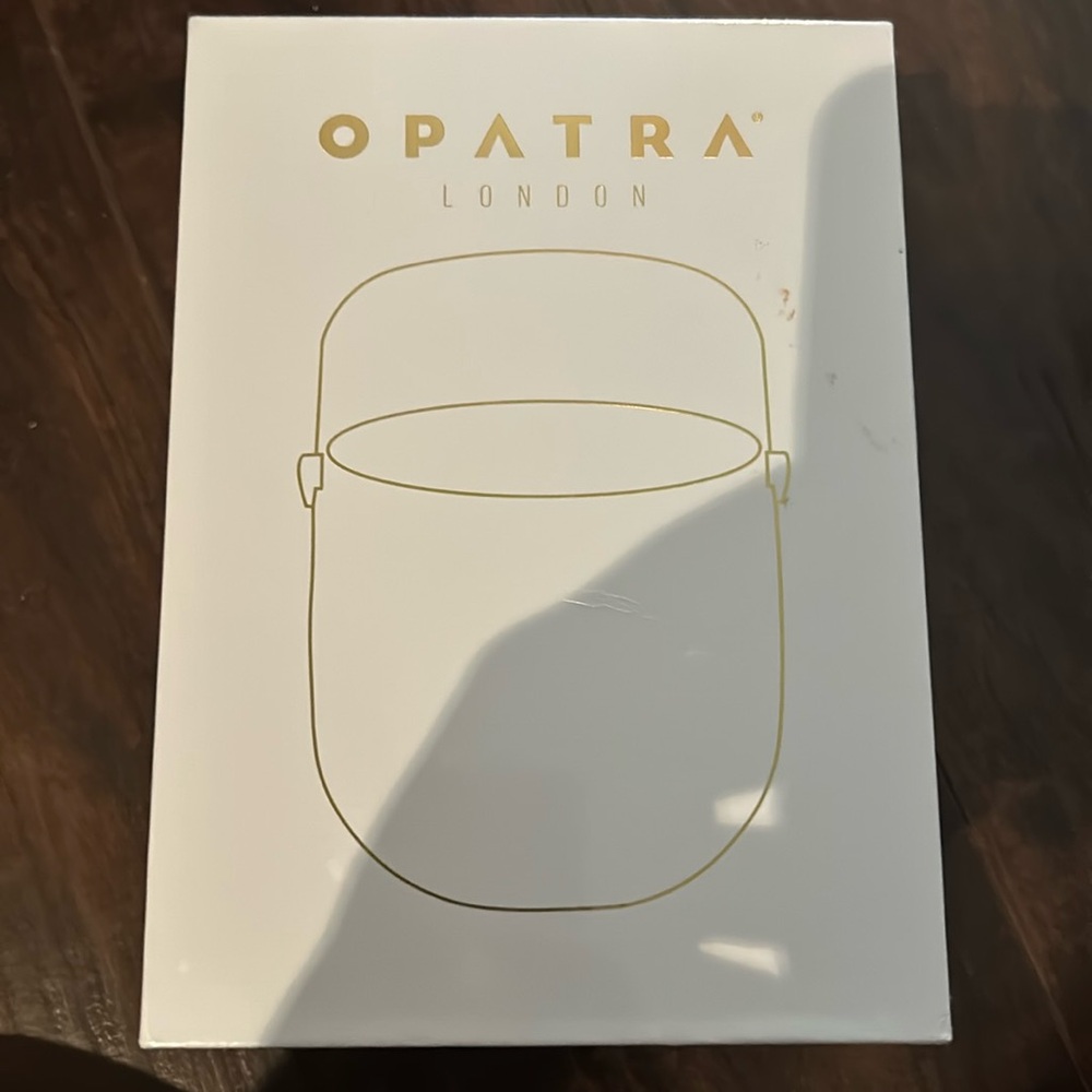 OPATRA London Glow Mask